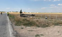 Tarım işçilerini taşıyan minibüs devrildi: 17 yaralı