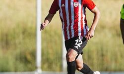 Ümraniyespor hazırlık maçında Pendikspor'u 2-1 mağlup etti