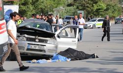 Van'da otomobil, park halindeki kamyona çarptı: 1 ölü, 4 yaralı