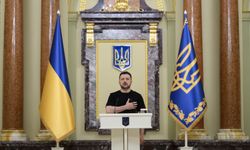 Zelenskiy: Rusya'nın iç kesimlerindeki petrol tesislerini vurduk