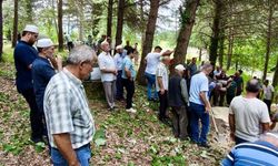 30 yıllık çift, aynı gün yaşamını yitirdi, yan yana defnedildi