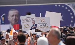 AK Parti'nin kuruluş yıl dönümü programı için Ankara'ya giden binlerce partili Kocaeli'de buluştu