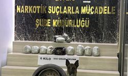 Araç stepnesinde 6,5 kilo uyuşturucu ele geçirildi; 2 tutuklama