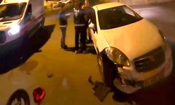 Avcılar'da kaza yapan otomobilin alkollü sürücüsü motosikletliye saldırdı