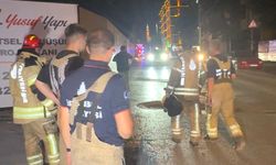 Avcılar'da yıkımı yarıda bırakılan bina gece çöktü