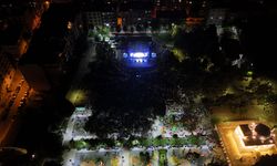 Bahçelievler Yaz Festivali'nde Koray Avcı sahne aldı