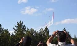 Bakan Bak: Başkomutanlık Meydan Muharebesi, tarihe altın harflerle yazılmıştır / Ek fotoğraflar