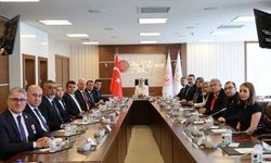 Bakan Göktaş, şehit aileleri ve gazilerle bir araya geldi