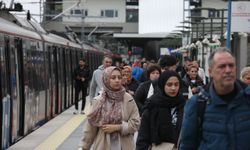 Bakan Uraloğlu: 30 Ağustos'ta bakanlığa bağlı kent içi raylı sistemler ücretsiz olacak