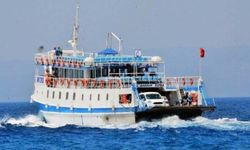 Bodrum'da feribot seferlerine fırtına engeli