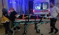 Bursa'da otomobil bariyerlere çarptı: 1 yaralı