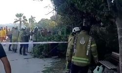 Büyükçekmece'de toprak kayması; mahsur kalanlar var -1