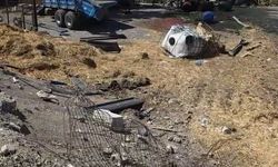 Çatalca'da elektrik direğine çarparak yoldan çıkan kamyonun şoförü yaralandı