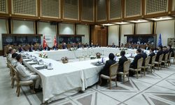 Cumhurbaşkanı Erdoğan, Süper Lig'e çıkan takımları kabul etti