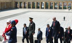 Cumhurbaşkanı Erdoğan ve YAŞ üyeleri Anıtkabir'i ziyaret etti / Fotoğraflar