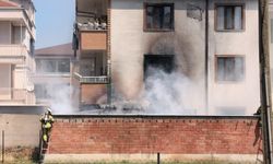 Depoda çıkan yangın apartmana sıçradı