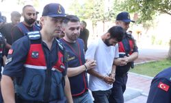 Dolandırıcılar 4 milyon liralık altını, 'Günlük dolgun ücretli iş' ilanıyla buldukları kuryeye aldırmış