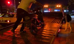 Ehliyetsiz motosikletli 92 bin TL'lik cezayı duyunca 'Kolay gelsin' deyip, yaya olarak uzaklaştı