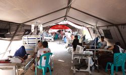 Endonezya'daki 7.7 büyüklüğündeki depremde can kaybı 70'e yükseldi