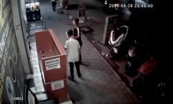 İnternet kafede çocukların bıçaklı kavgası kamerada: 1 yaralı