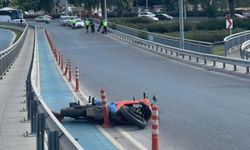 İzmir'de devrilen motosikletin sürücüsü Emine hayatını kaybetti