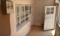 Kefen gönderdiği eski eşini 8 bıçak darbesiyle yaralayan şüpheli, konuşmak için gittiğini öne sürdü