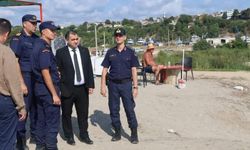 Kırklareli'de denizde boğulma tehlikesi geçiren 3 kişinin kurtarıldığı anlar kamerada