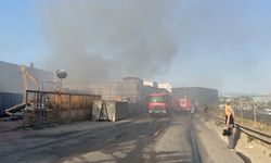 Kocaeli'de geri dönüşüm deposunda yangın