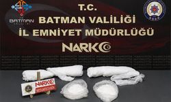 Kolundaki alçıda 1 kilo uyuşturucuyla yakalanan şüpheli tutuklandı