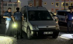 Kütahya'da eski eşinin sokakta bıçakladığı kadın ağır yaralandı; olay anı kamerada
