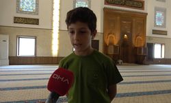 LED aydınlatmalı, kubbesi açılıp kapanan camiye ilgi