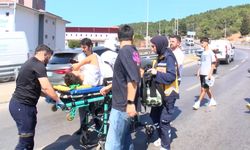 Maltepe'de bariyerlere çarpan motosiklet sürücüsü yaralandı