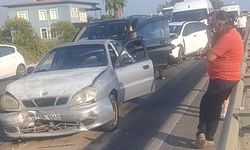Manavgat'ta 6 araç zincirleme kazaya karıştı; 17 yaralı