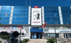 Menderes Belediye Başkanı Çiçek dahil 16 şüpheli adliyede