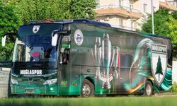 Muğlaspor'un yeni takım otobüsü kupalarla donatıldı
