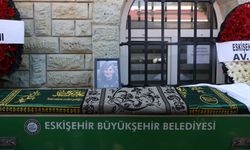 Özgür Özel, Yılmaz Büyükerşen'in kız kardeşinin cenazesine katıldı