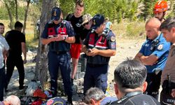 Sazlığa takılan balık yemleme botunu kurtarmaya çalışırken balçığa saplanıp öldü