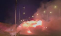Silivri Kuzey Marmara Otoyolu'nda seyir halindeki otomobil alev alev yandı