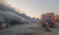 Silivri'de halı yıkama atölyesi alev alev yandı