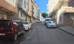 Sultangazi'de anahtarı üzerinde unutulan kiralık otomobil çalındı; uzaktan durdurulunca şüpheli kaçtı
