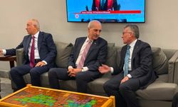 TBMM Başkanı Kurtulmuş, iktidar ve muhalefet kulislerini ziyaret etti