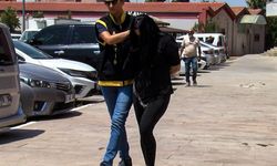 Telefonunu alıp kaçtıkları kişinin bankadaki parasını kendi hesaplarına aktardılar: 4 tutuklama