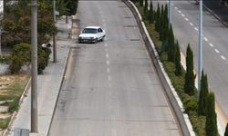 Trafik denetiminden kaçıp, yolcuyla yer değiştiren ehliyetsiz sürücüye 200 bin lira ceza