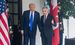 Trump'tan Kanada'ya ek gümrük vergilerinde 3 günlük erteleme