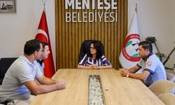Türk bayrağını ateşe veren şüpheli adliyede (2)