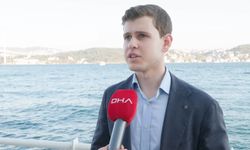 YKS'de Türkiye birincisi olan 3 öğrenciye Togg hediye edildi