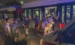 Zeytinburnu'nda 2 tramvay çarpıştı; yaralılar var -1