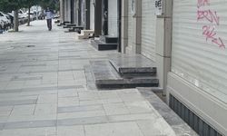 Zeytinburnu'nda sokakta alkol alan grup arasında çıkan kavgada 1 kişi yaralandı