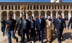 Bakan Fidan, Suriye'de cami ve türbeleri ziyaret etti (2)