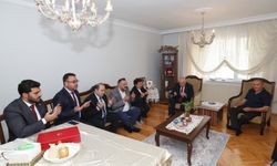 Bakan Güler, İstanbul'da şehit ailesini ziyaret etti